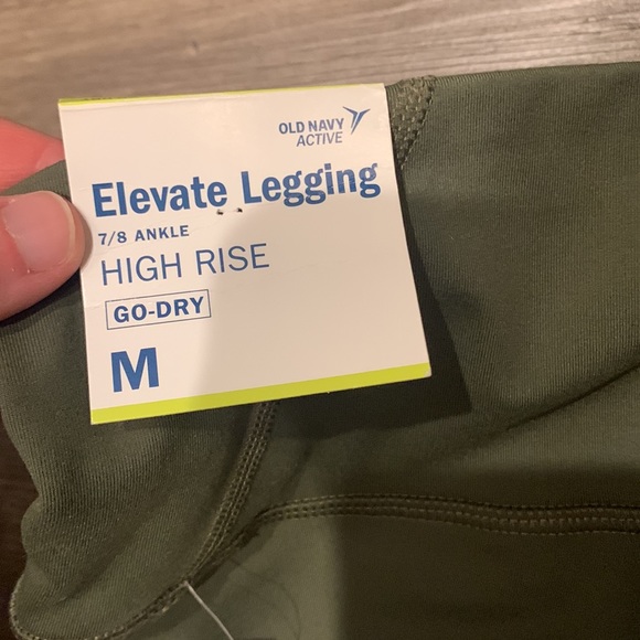 NWT Old Navy High Rise 7/8 Elevate Legging - Picture 5 of 5